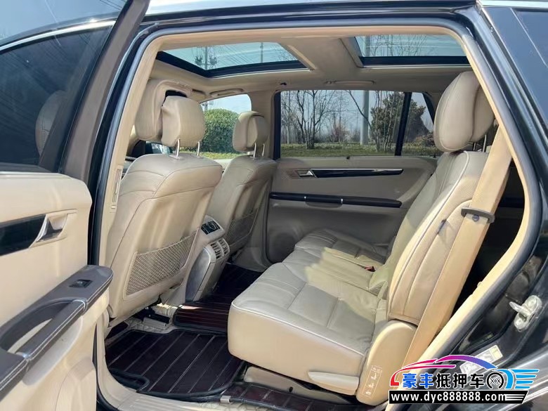 17年奔驰RSUV抵押车出售