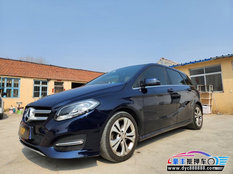 17年奔驰B轿车抵押车出售
