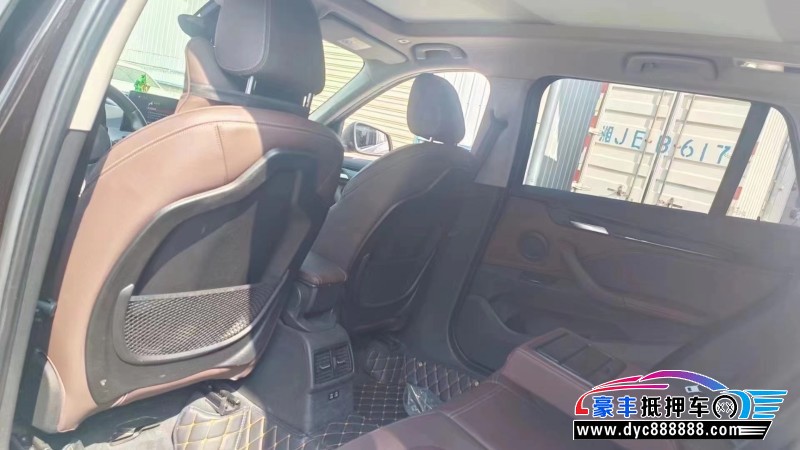 20年宝马X1轿车抵押车出售