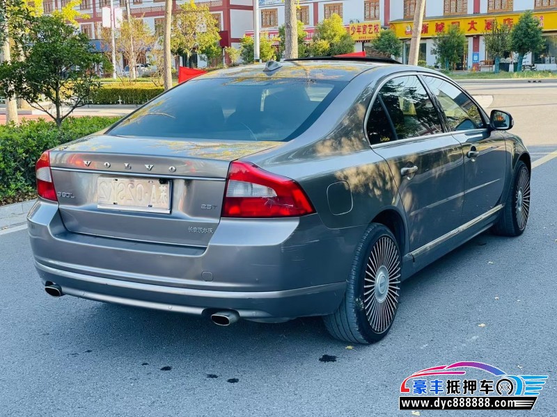 11年沃尔沃S80轿车抵押车出售