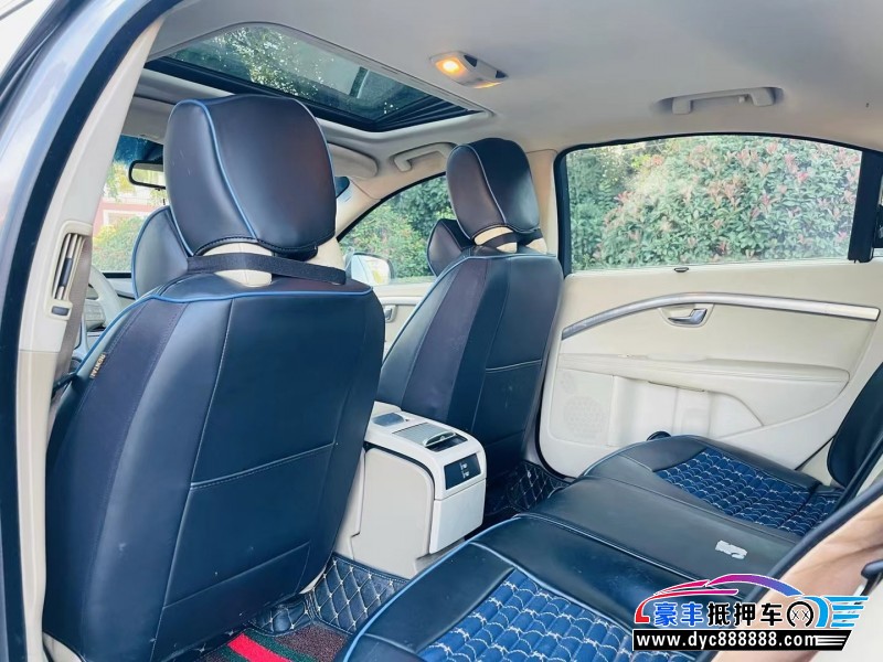 11年沃尔沃S80轿车抵押车出售