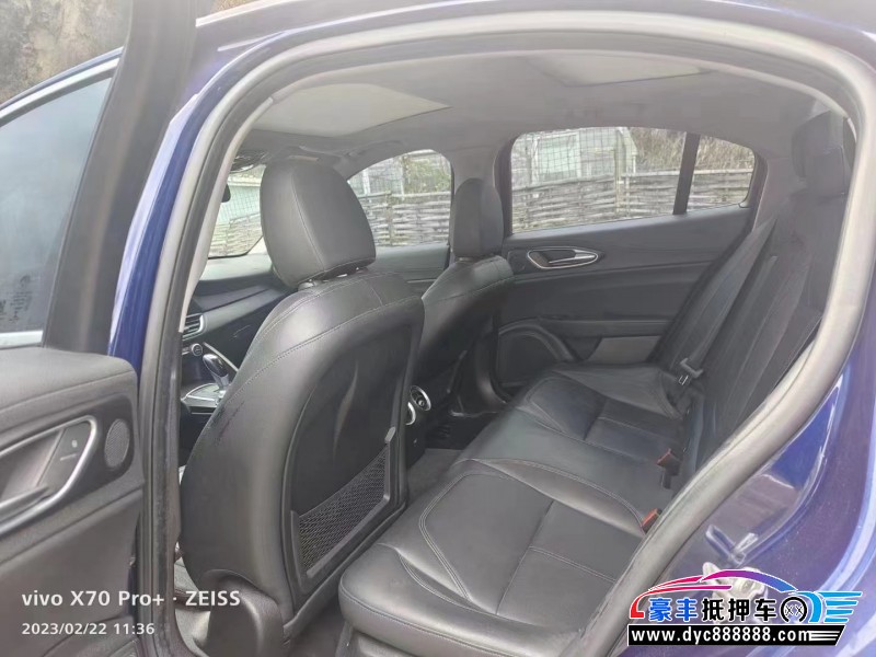 19年阿尔法·罗密欧Giulia轿车抵押车出售