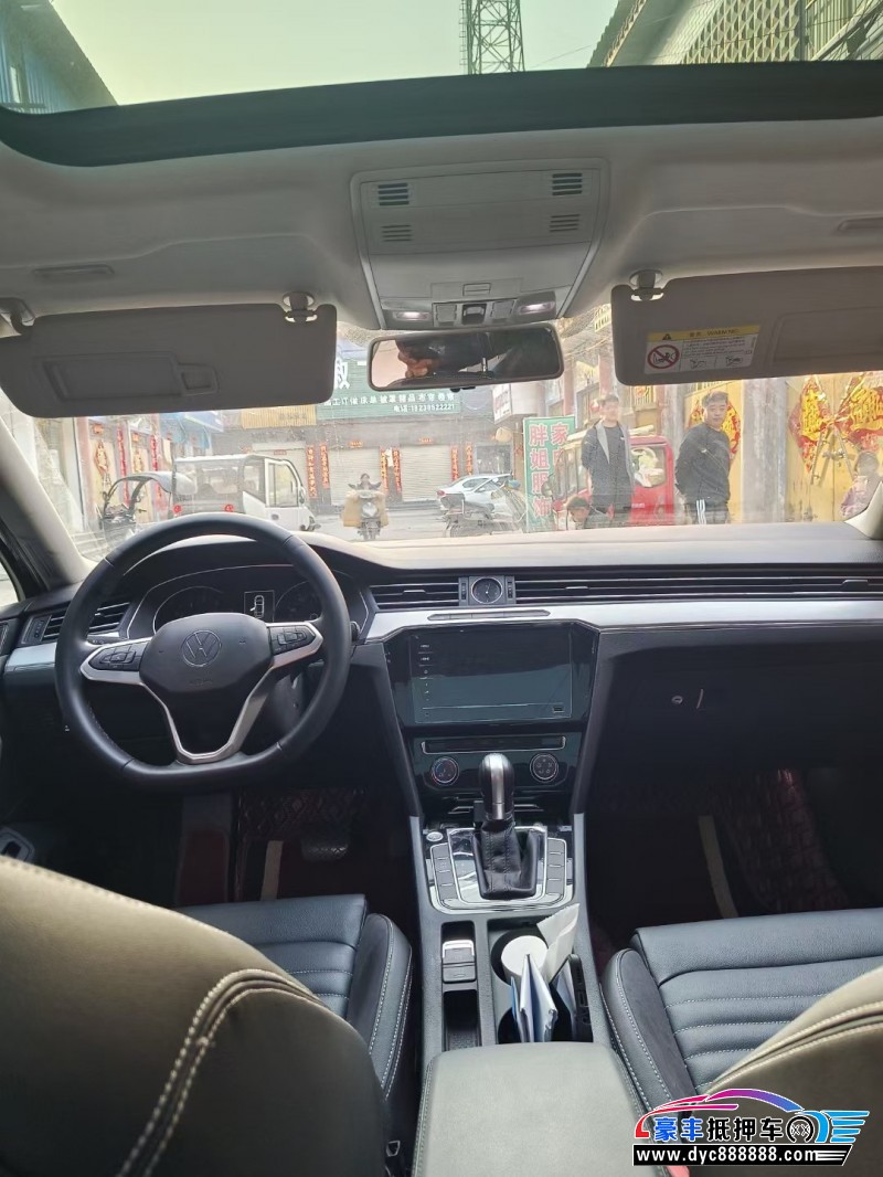 21年大众迈腾轿车抵押车出售