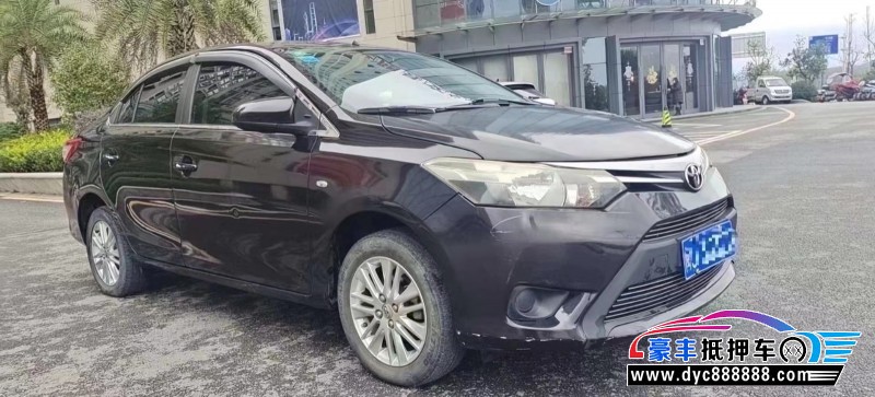 14年丰田威驰轿车抵押车出售