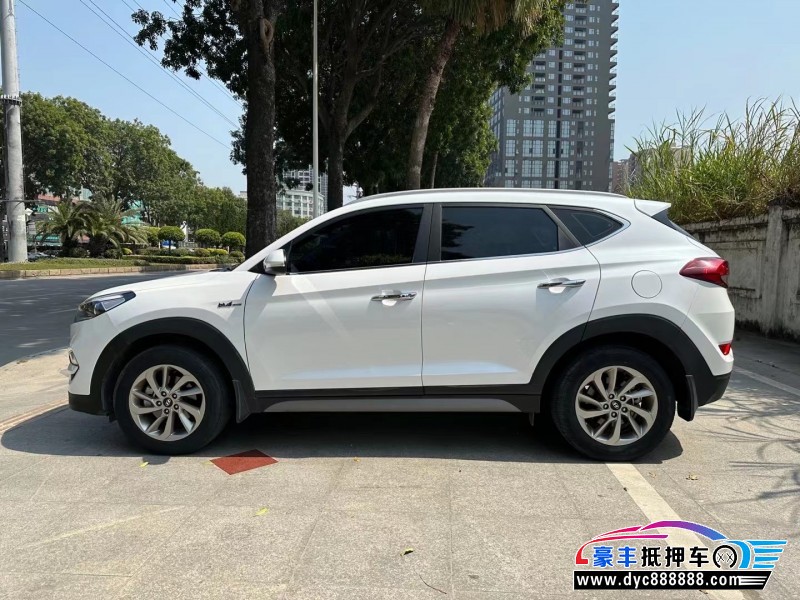 19年现代途胜轿车抵押车出售