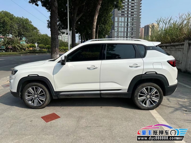 20年长安CS35轿车抵押车出售