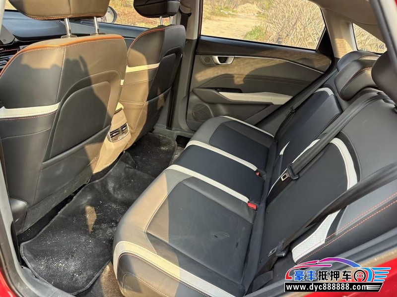 20年宝骏RC6轿车抵押车出售