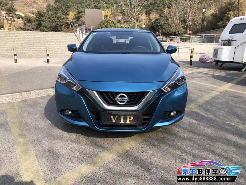 15年日产蓝鸟轿车抵押车出售