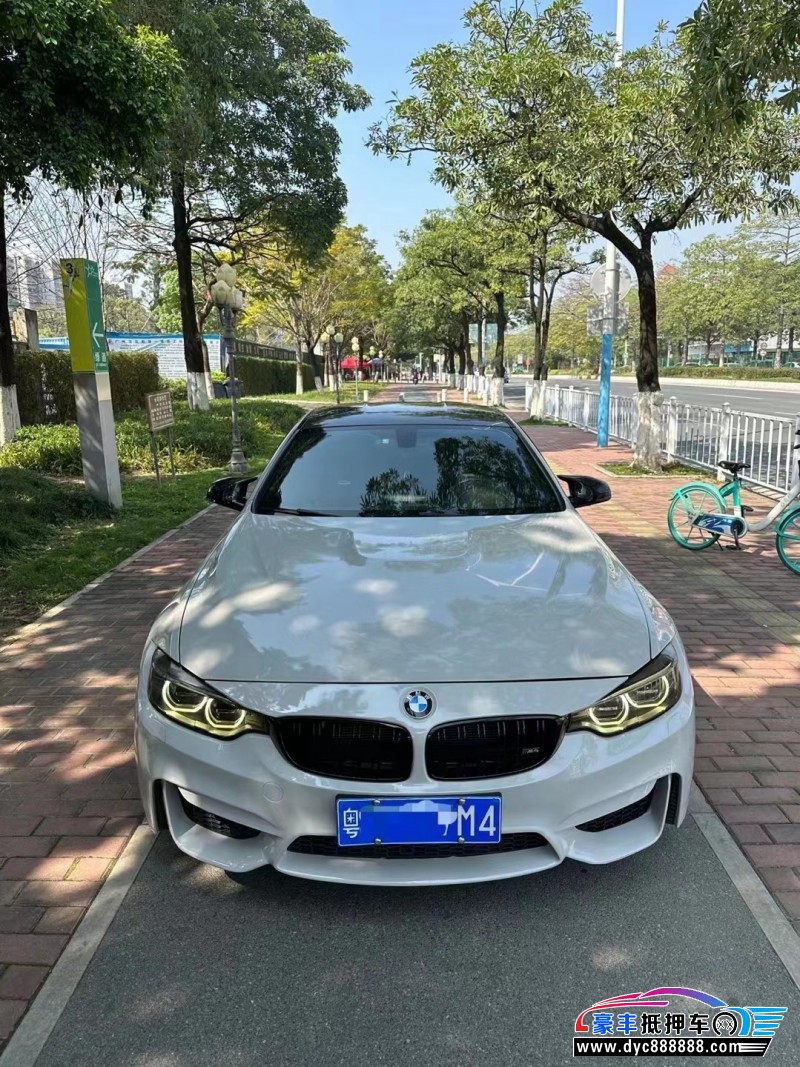 15年宝马M4轿车抵押车出售