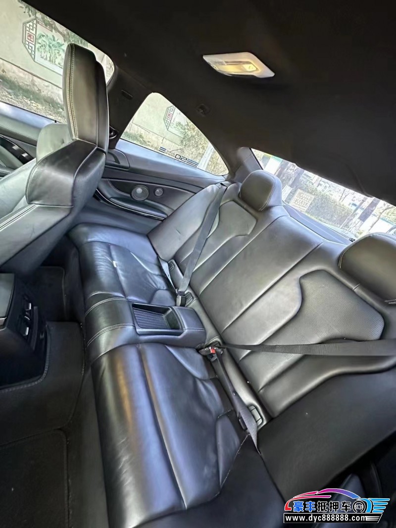 15年宝马M4轿车抵押车出售