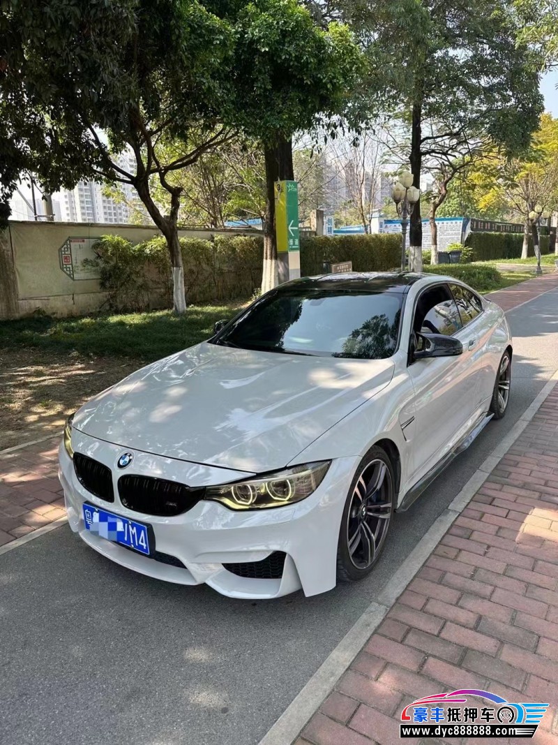 15年宝马M4轿车抵押车出售