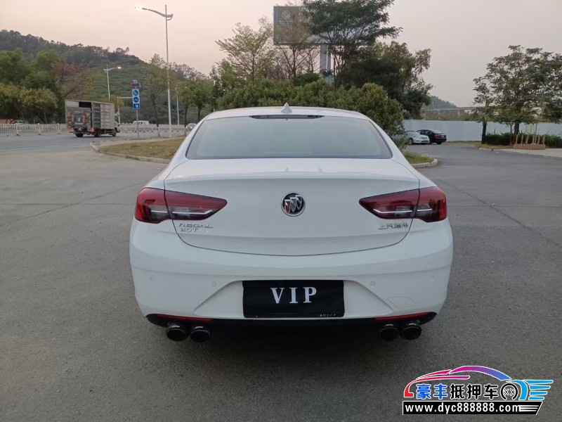 19年别克君威轿车抵押车出售