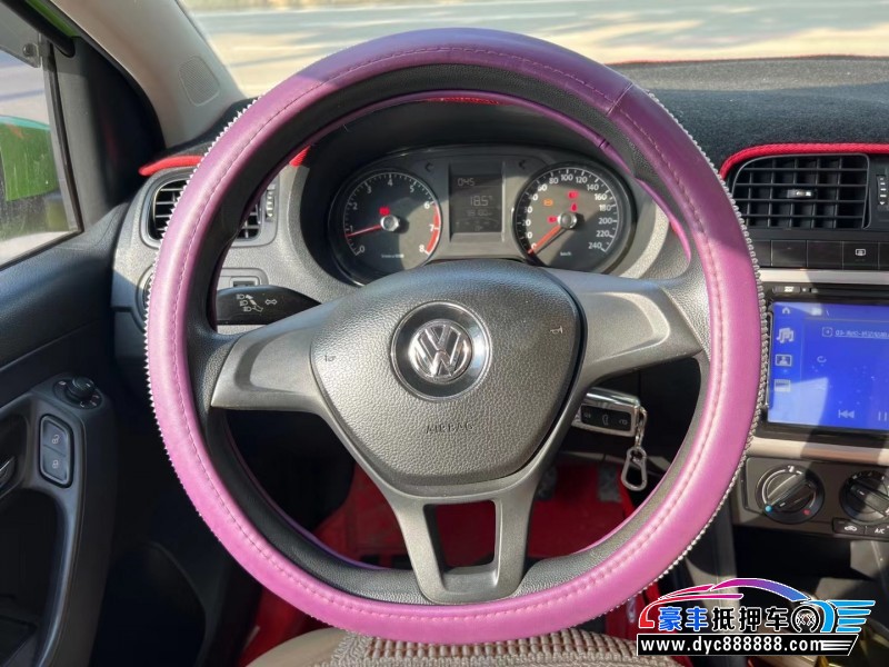 15年大众polo轿车抵押车出售