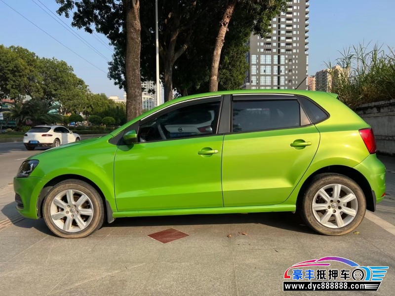 15年大众polo轿车抵押车出售