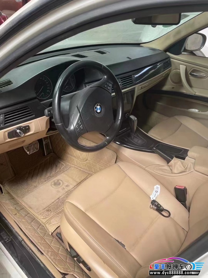 12年宝马3系轿车抵押车出售