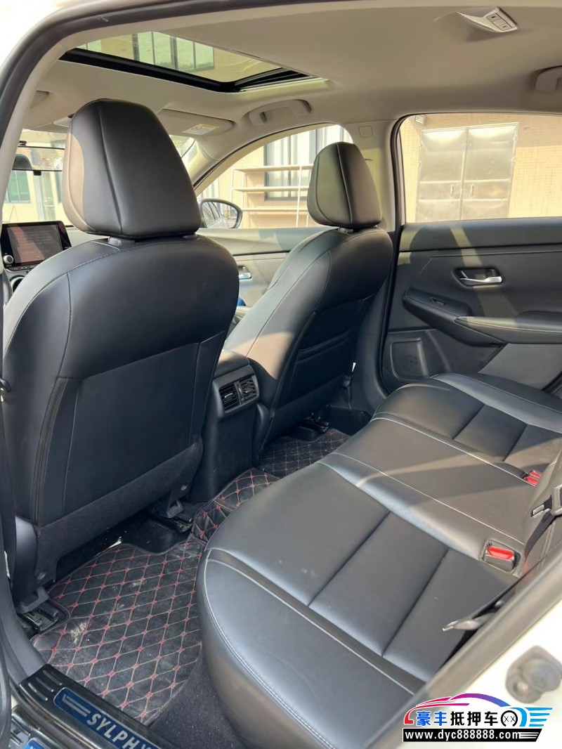 19年日产轩逸轿车抵押车出售