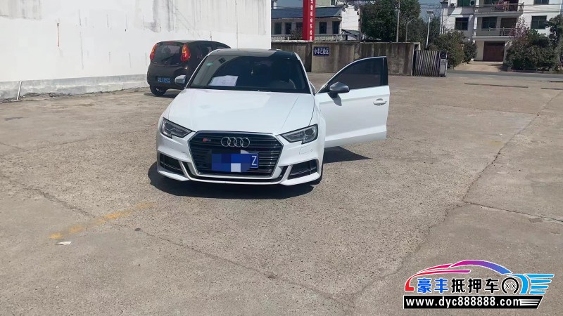 17年奥迪Q3(进口)轿车抵押车出售