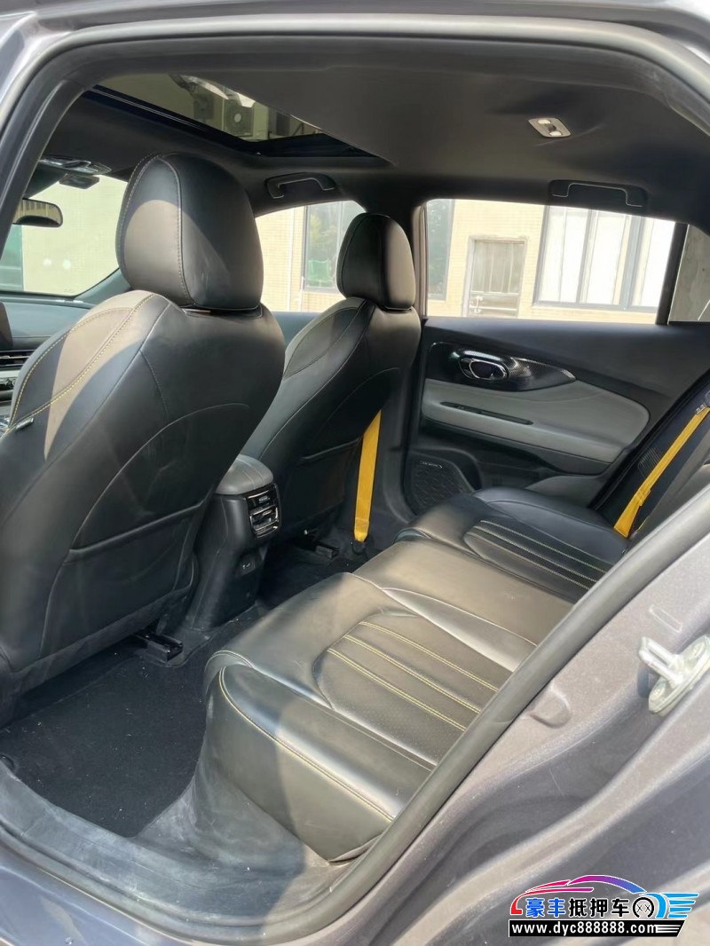 21年传祺影豹轿车抵押车出售