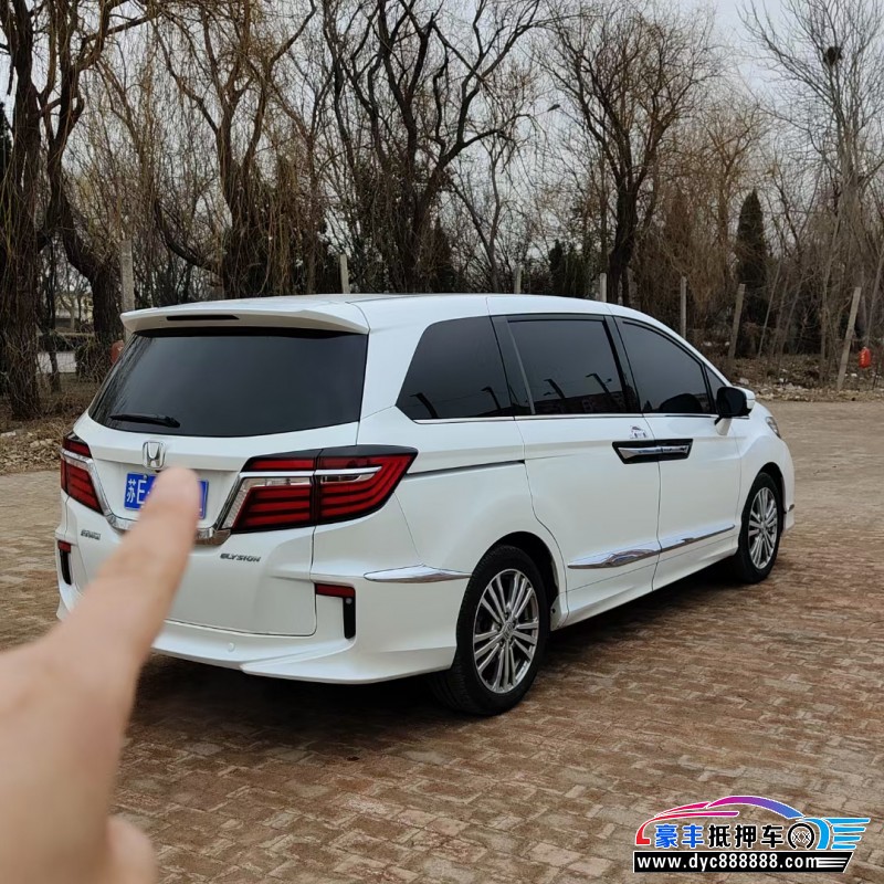 16年本田艾力绅轿车抵押车出售