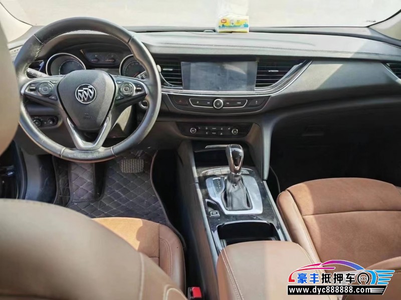 20年别克君越轿车抵押车出售