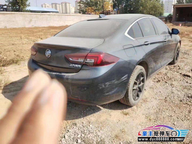 20年别克君越轿车抵押车出售