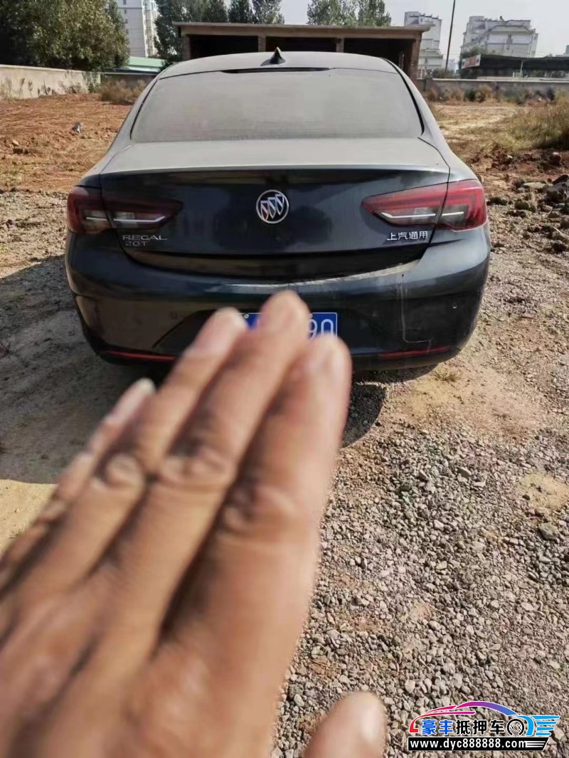 20年别克君越轿车抵押车出售