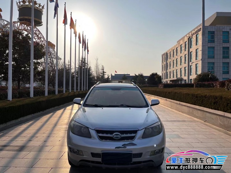 12年比亚迪S6SUV抵押车出售