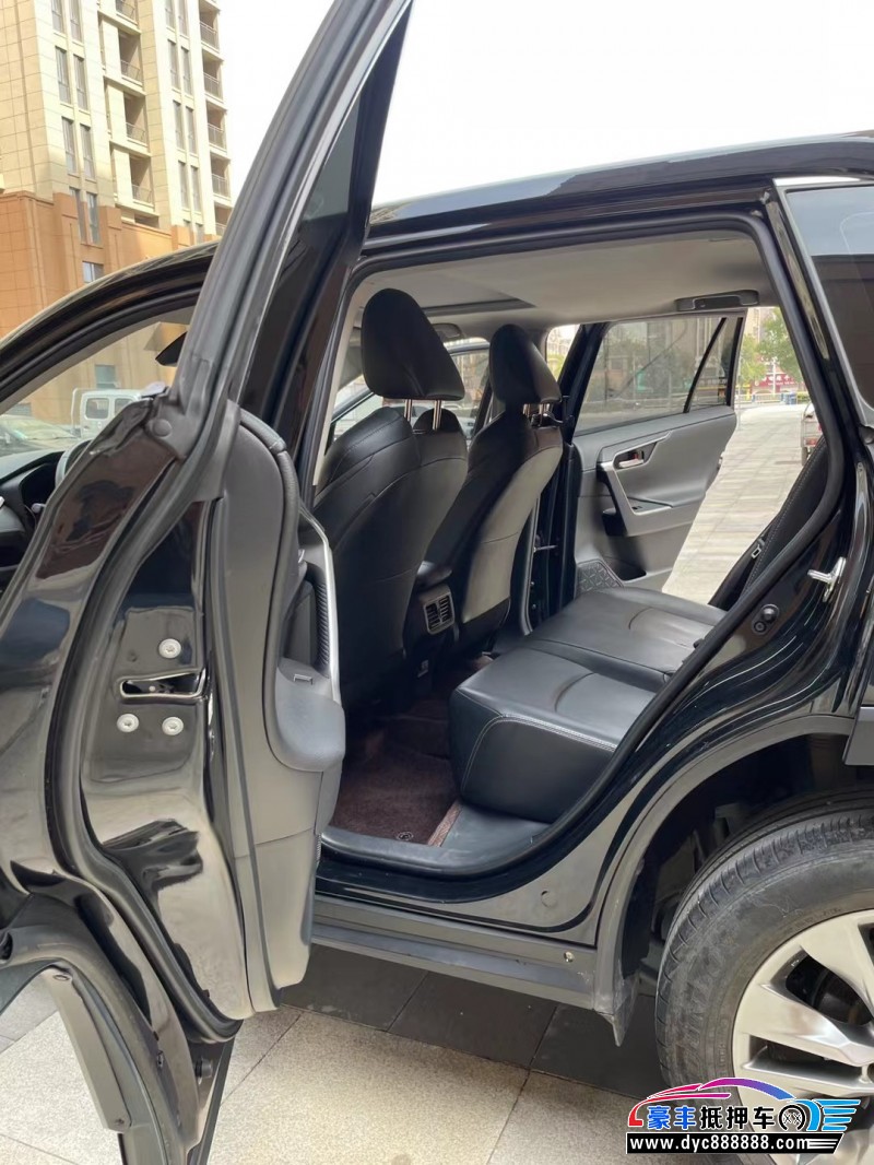 21年丰田威兰达SUV抵押车出售