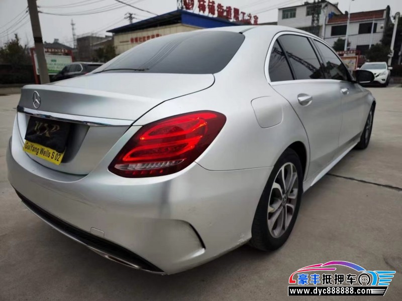 17年奔驰C轿车抵押车出售