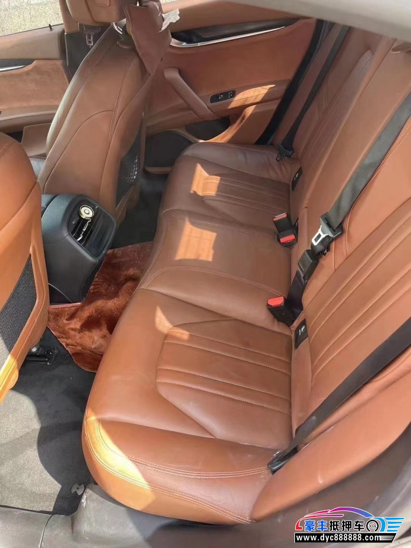 14年玛莎拉蒂Ghibli跑车抵押车出售