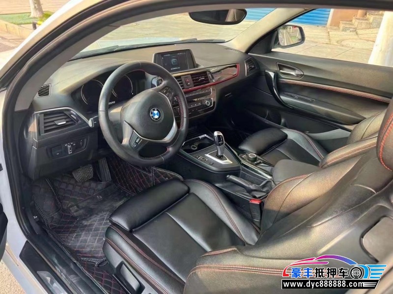 18年宝马2系轿车抵押车出售