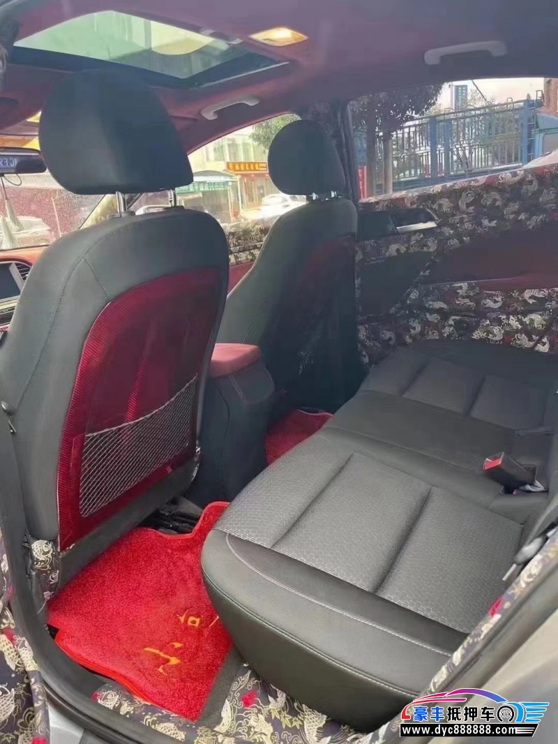 16年现代领动轿车抵押车出售