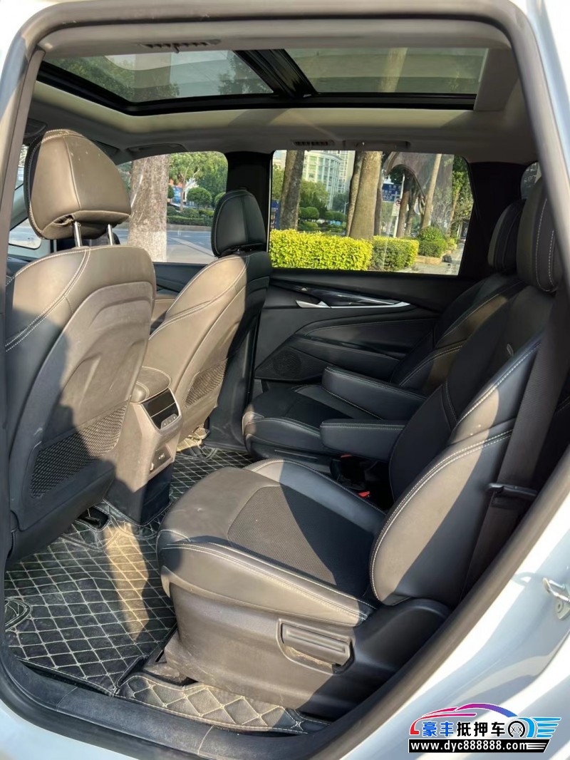 20年上汽大通G50轿车抵押车出售