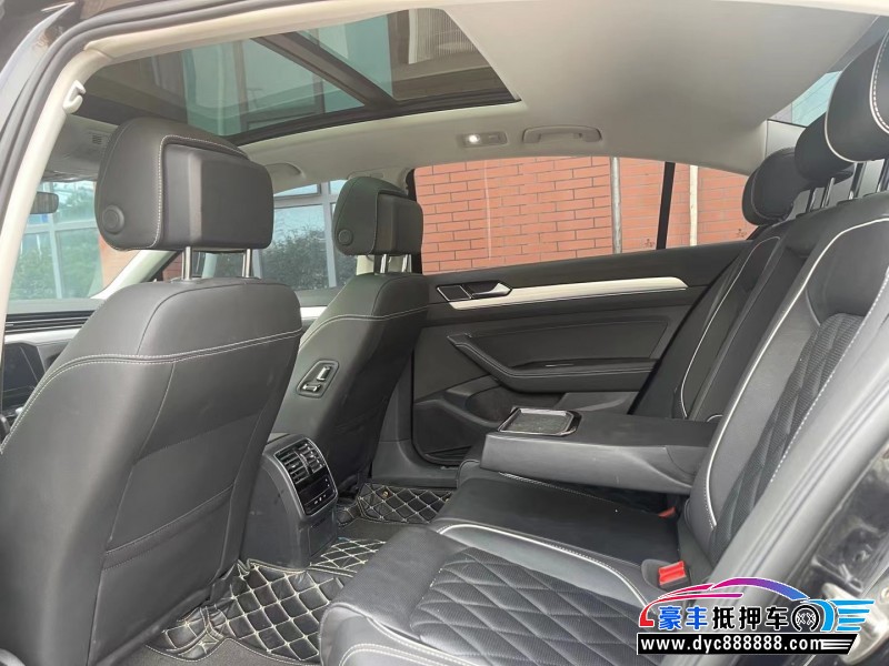 21年大众迈腾轿车抵押车出售