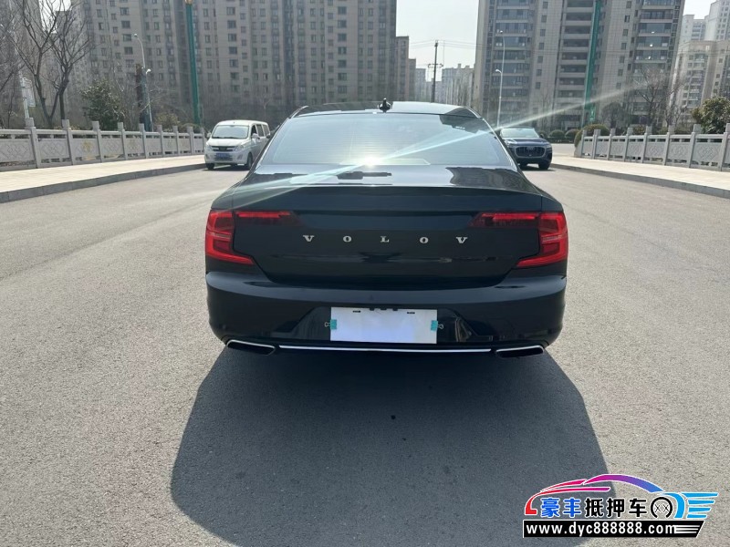 19年沃尔沃S90轿车抵押车出售