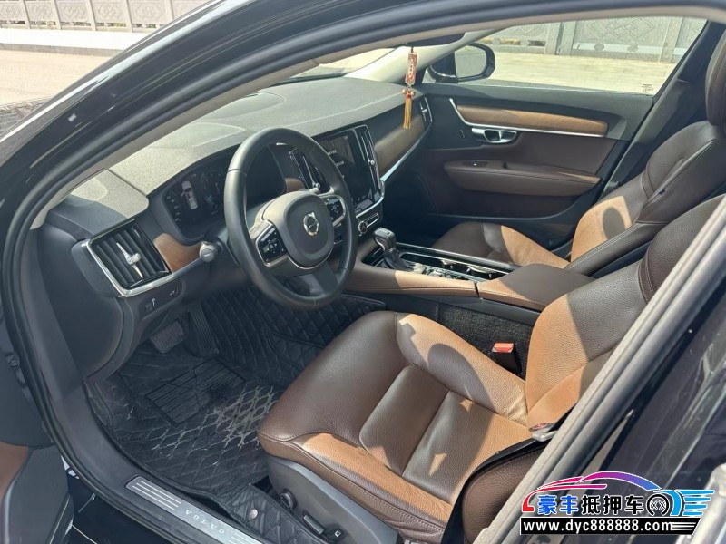 19年沃尔沃S90轿车抵押车出售