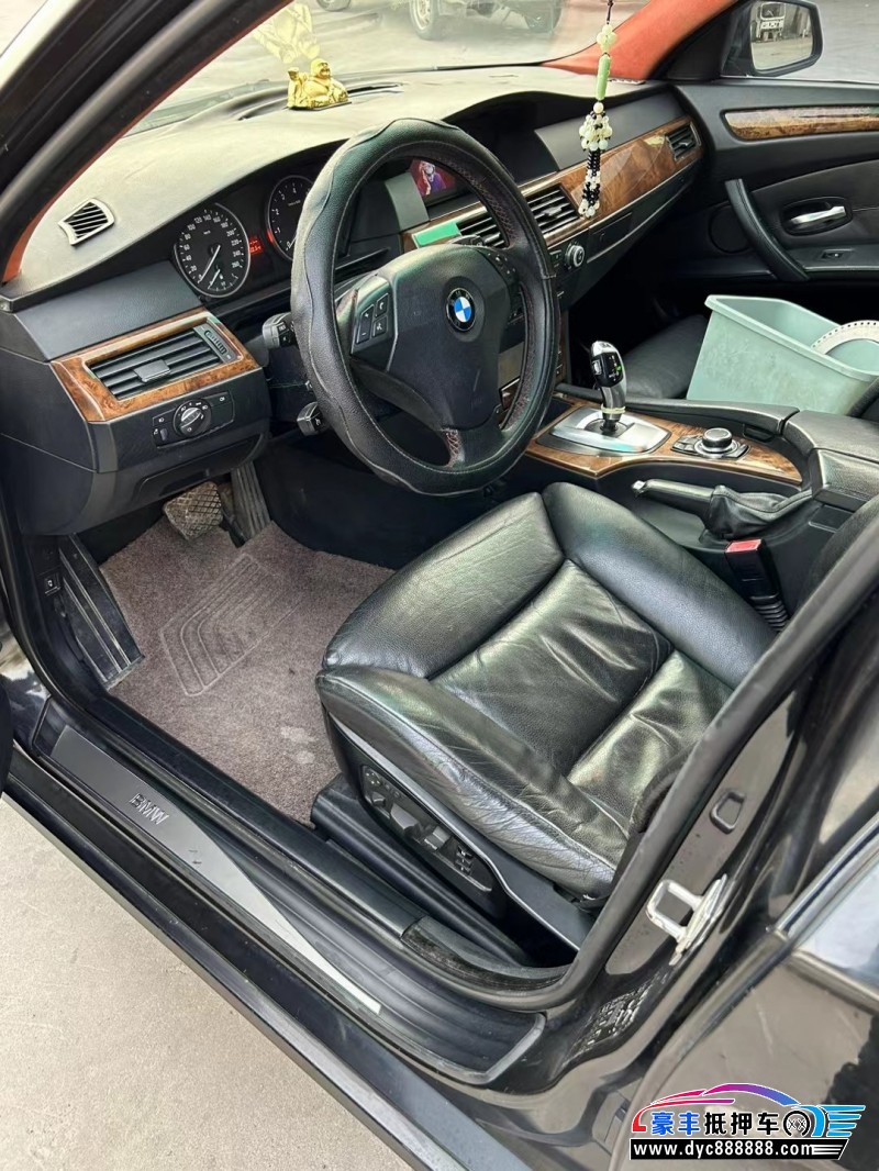 10年宝马5系轿车抵押车出售