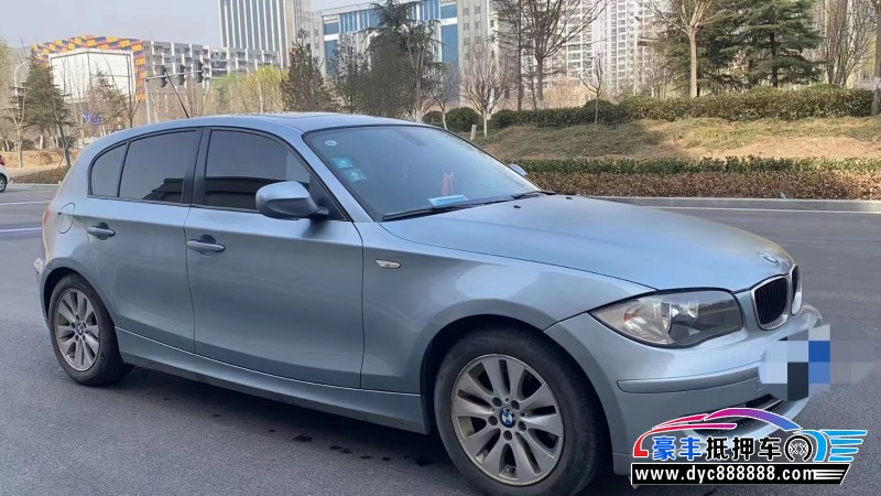 10年宝马1系轿车抵押车出售