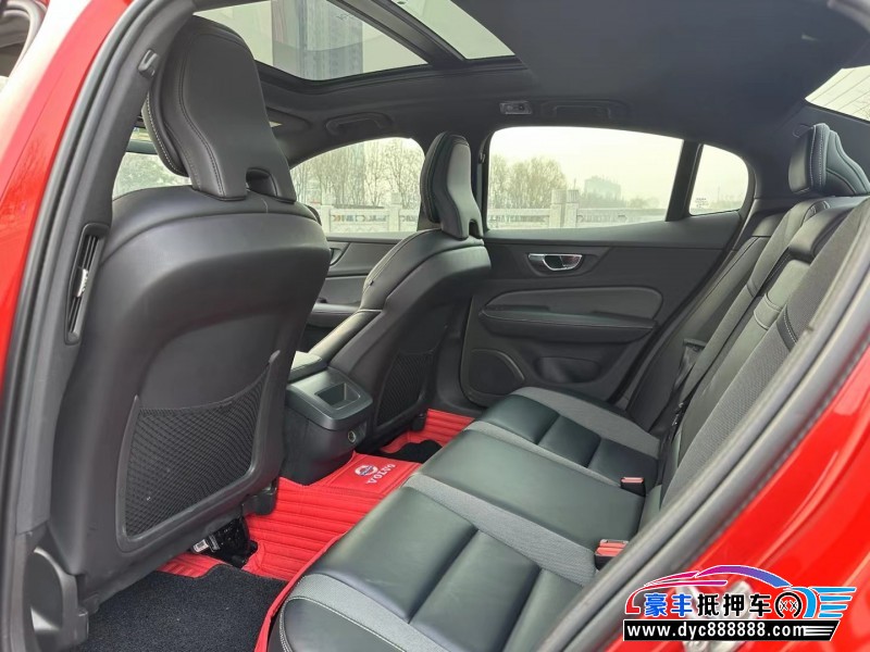 20年沃尔沃S60轿车抵押车出售