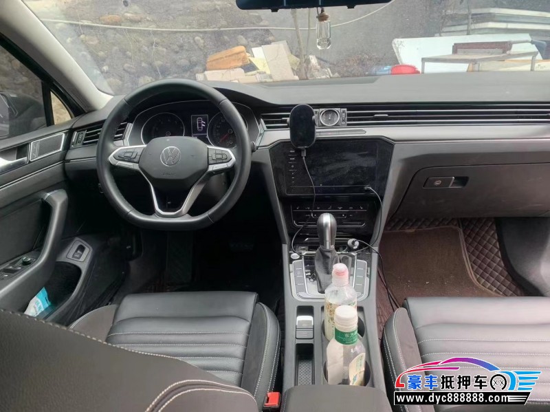 21年大众迈腾轿车抵押车出售