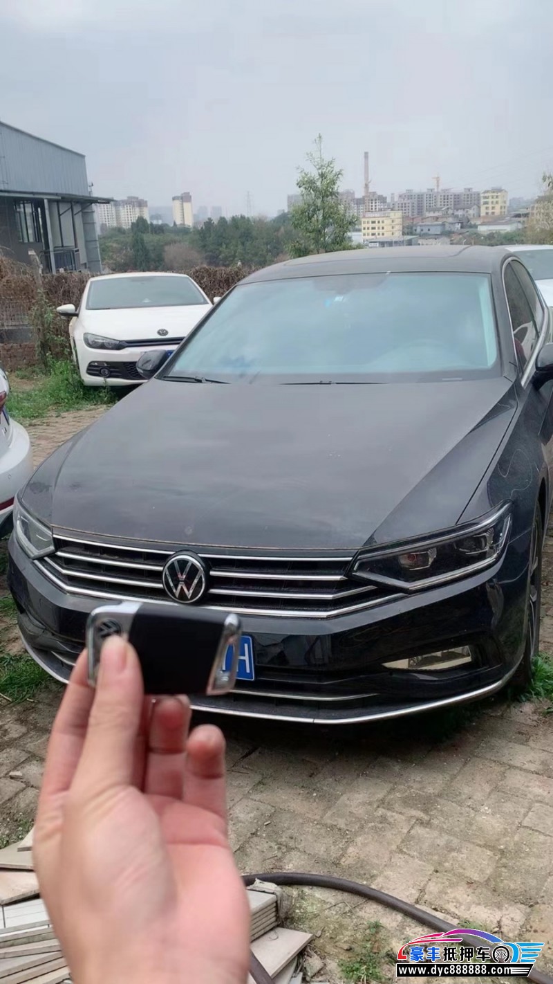 21年大众迈腾轿车抵押车出售