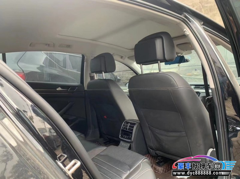 21年大众迈腾轿车抵押车出售