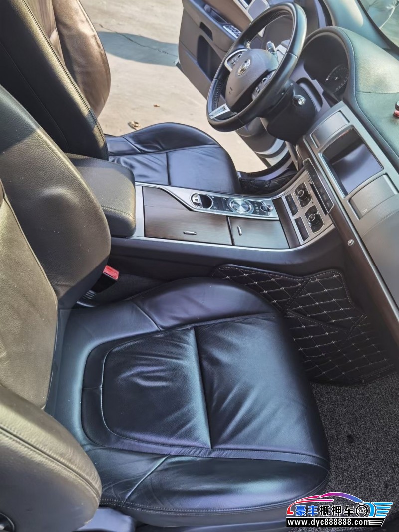 14年捷豹XF轿车抵押车出售