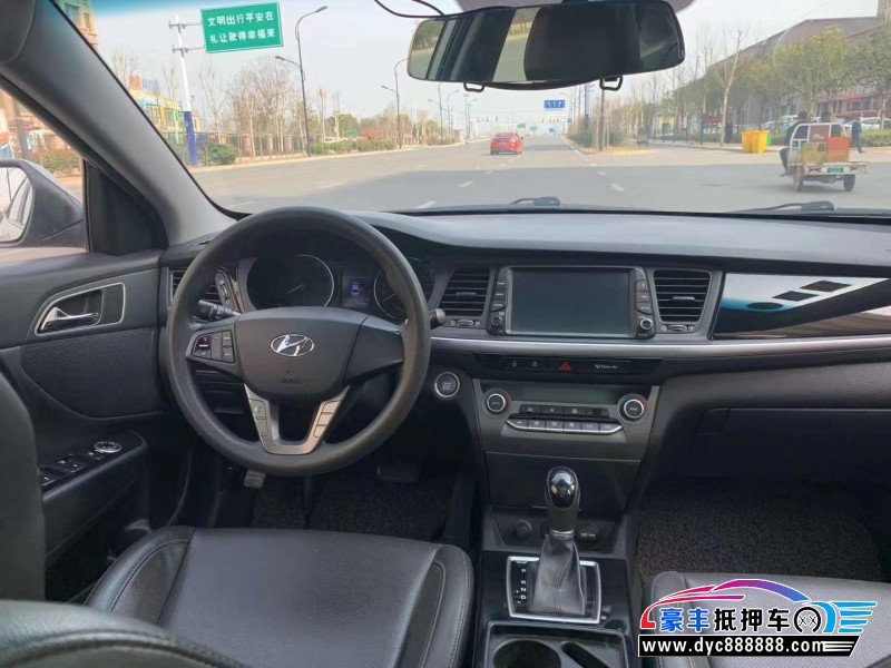 18年现代名图轿车抵押车出售