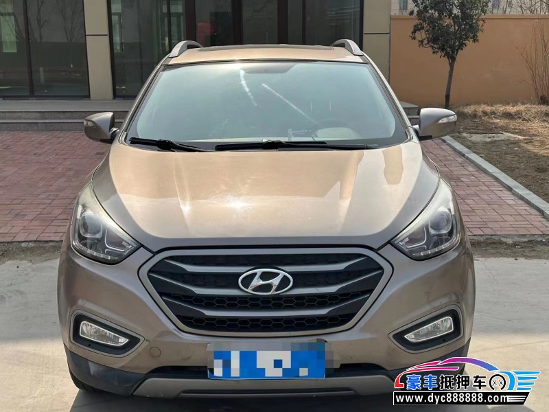 14年现代ix35轿车抵押车出售