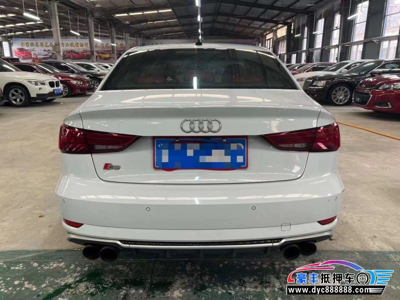 19年奥迪A3轿车抵押车出售