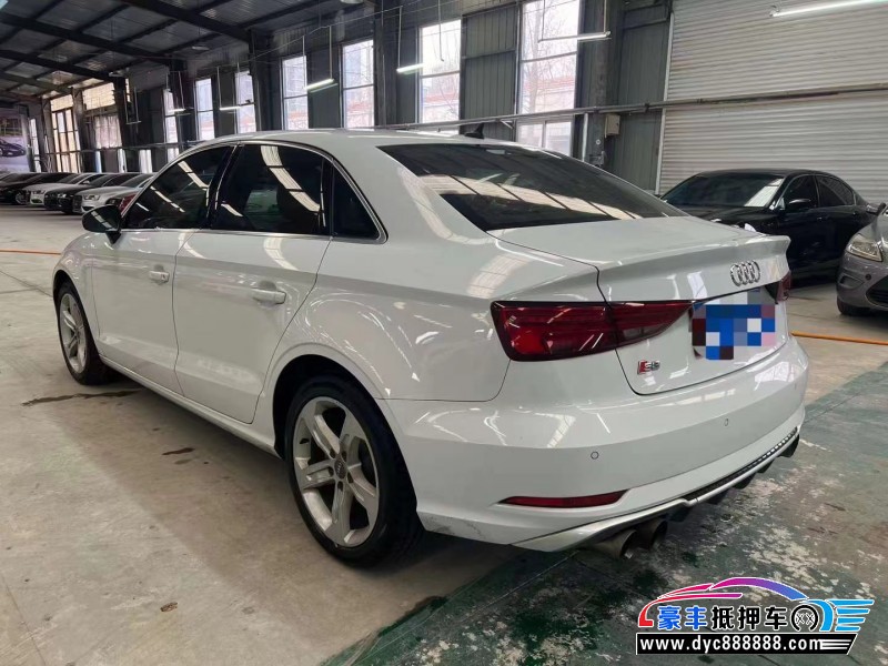 19年奥迪A3轿车抵押车出售