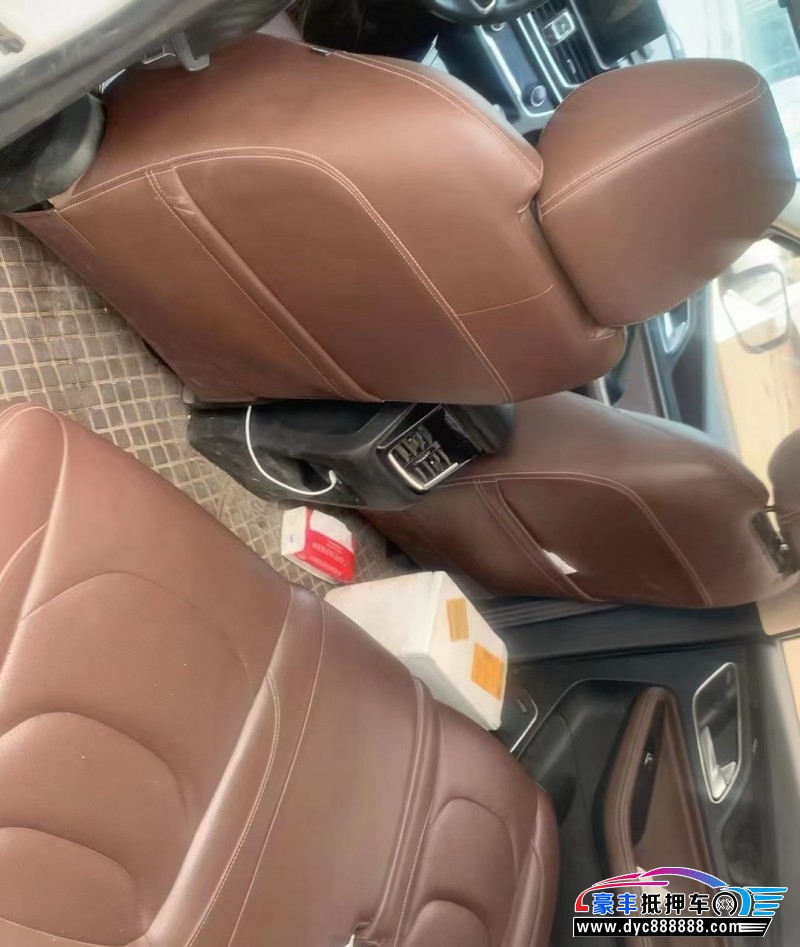 18年宝骏560SUV抵押车出售