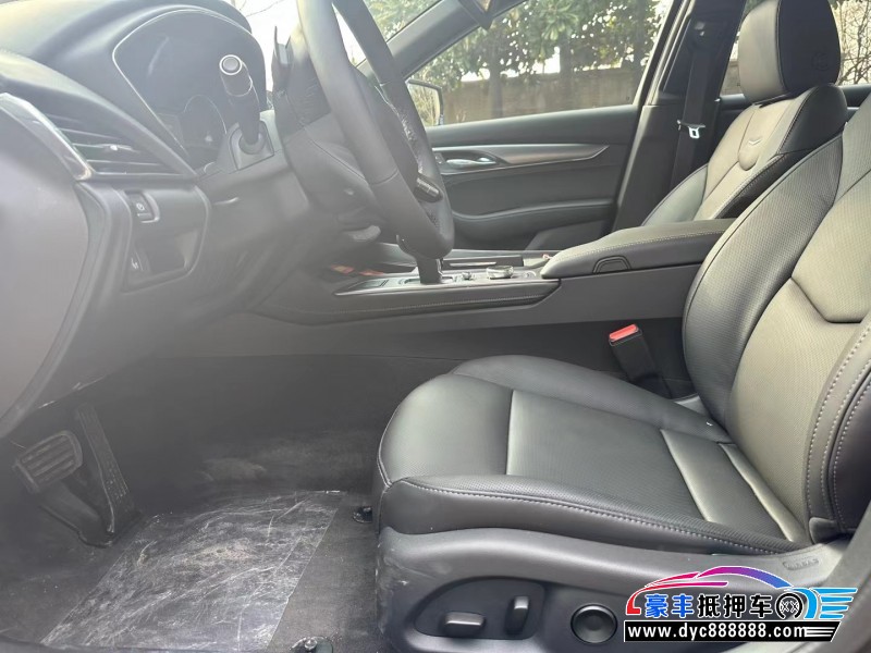 22年凯迪拉克CT5轿车抵押车出售