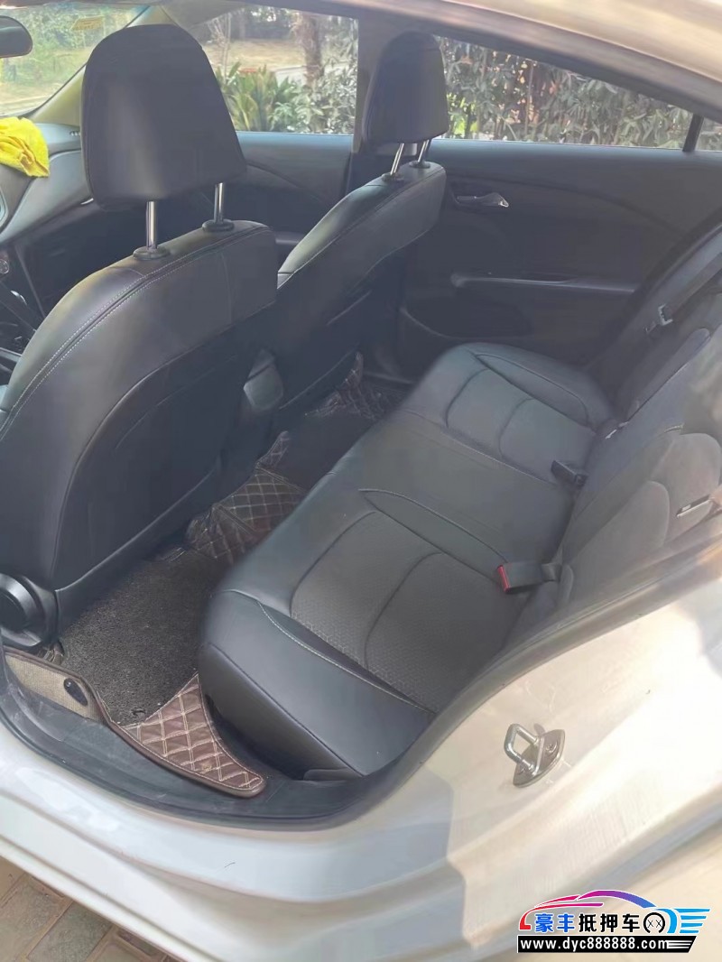 18年雪佛兰科沃兹轿车抵押车出售